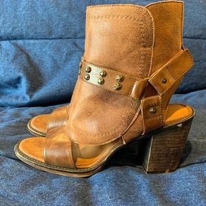 Vintage 93 studded Sandals